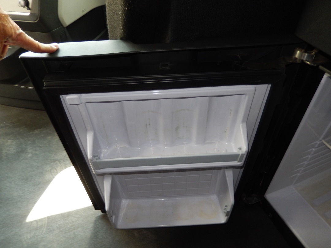 2019 FREIGHTLINER CASCADIA - Image 29